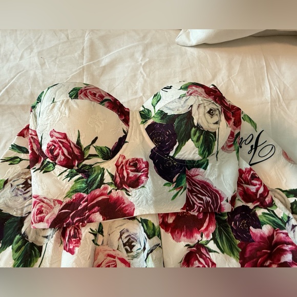 Fashion Nova Floral “Je T’aime Forever” Two-Piece Set – Size Medium - Picture 5 of 5